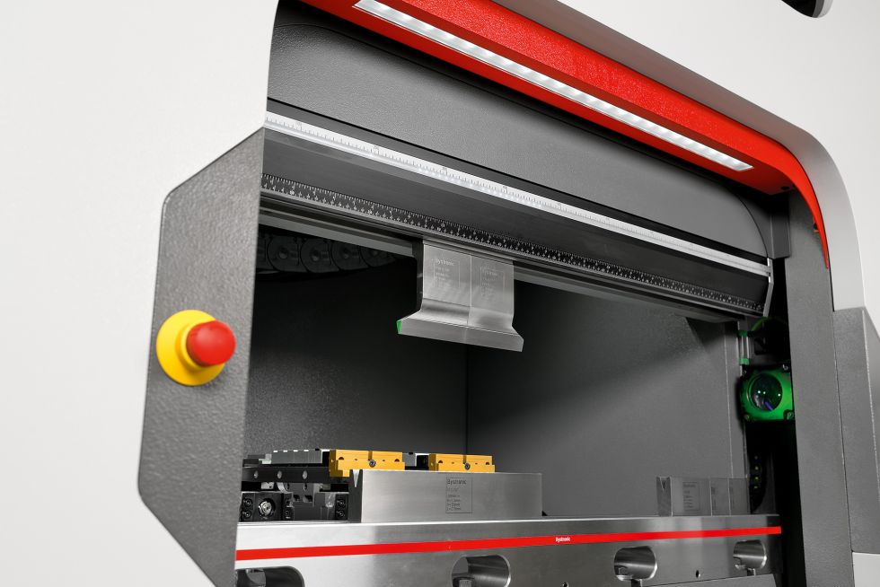 Reliable bending machine manufacturer for industrial applications